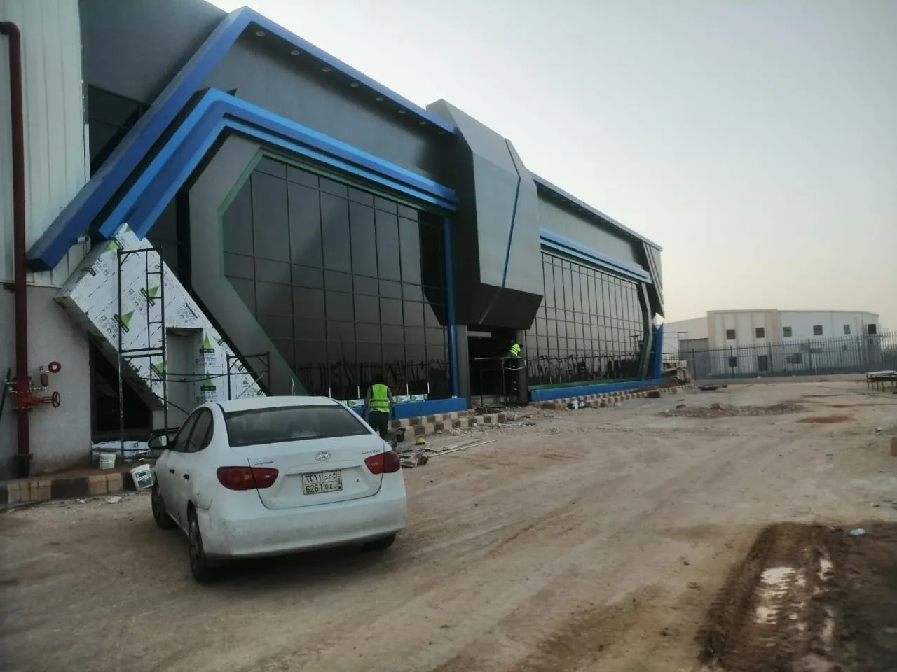 مقاول تركيب كلادينج في حي النرجس بالرياض