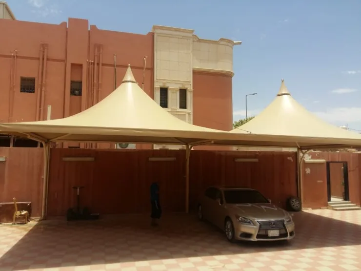 تركيب مظلات هرمية في حي الفلاح بالرياض 