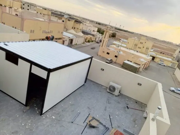 غرف ساندوتش بانل جاهزة في حي الدرعية بالرياض 