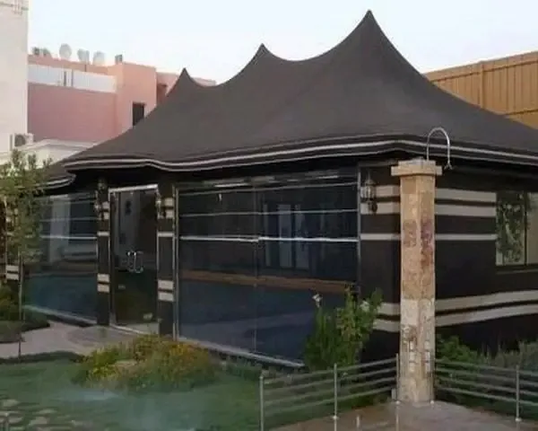 خيام وبيوت شعر ملكي بتصاميم عصرية حي الدرعية