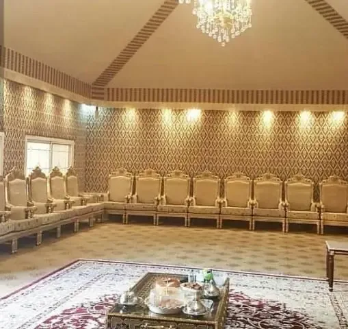خيام وبيوت شعر ملكي بتصاميم عصرية حي الدرعية