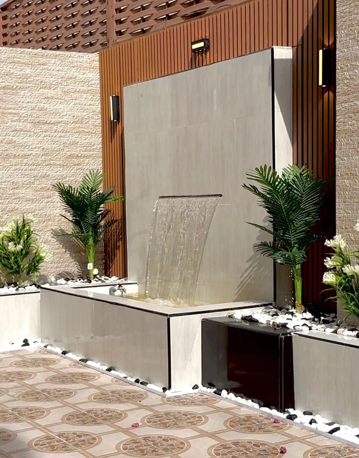 تصميم وتنسيق الحدائق وشلالات مائية في الرياض 