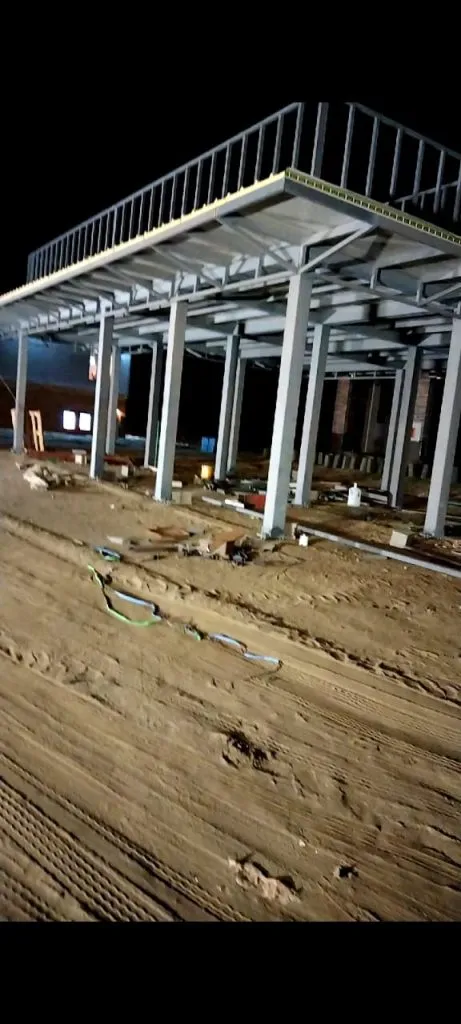 مقاول تركيب هناجر ومستودعات الساندويتش بانل 2026