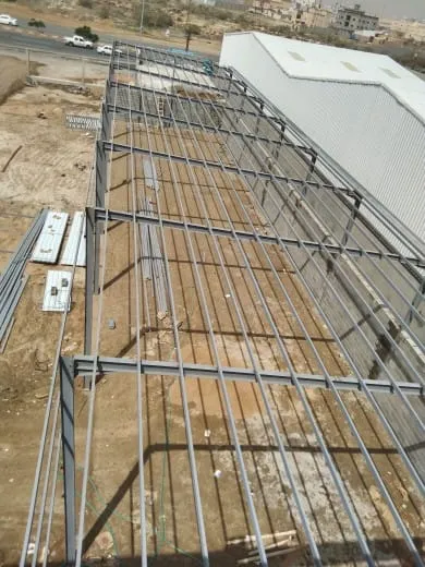 مقاول تركيب هناجر ومستودعات الساندويتش بانل 2026