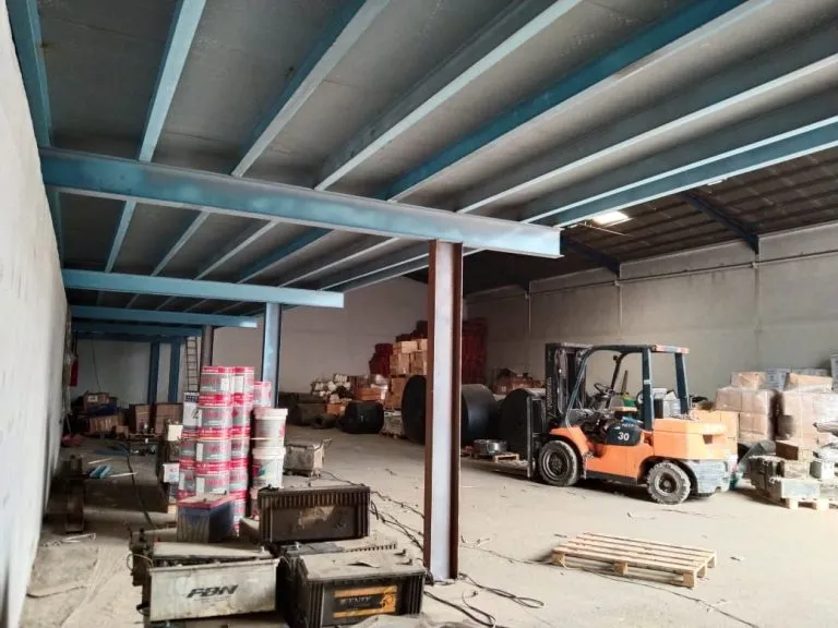 مقاول تركيب هناجر ومستودعات الساندويتش بانل 2026