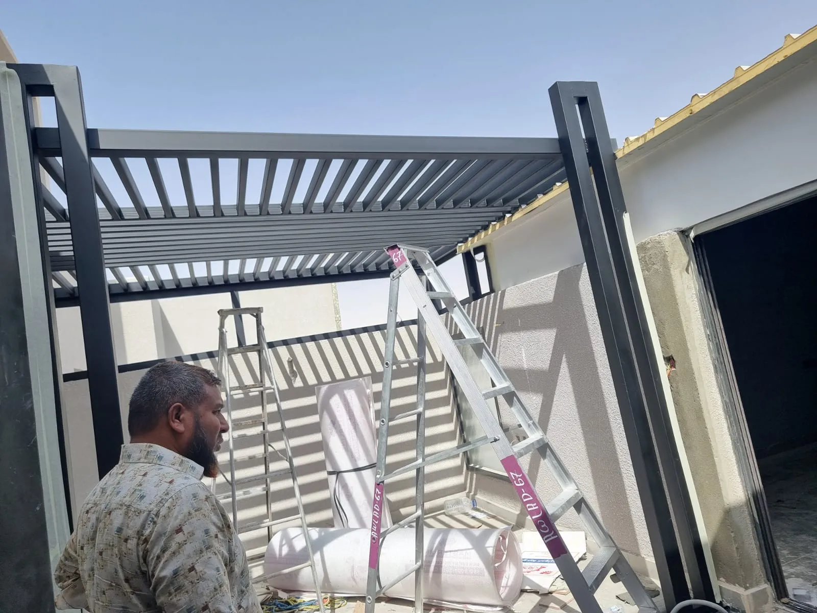 أحدث صيحات البرجولات والمظلات لعام 2026في الرياض