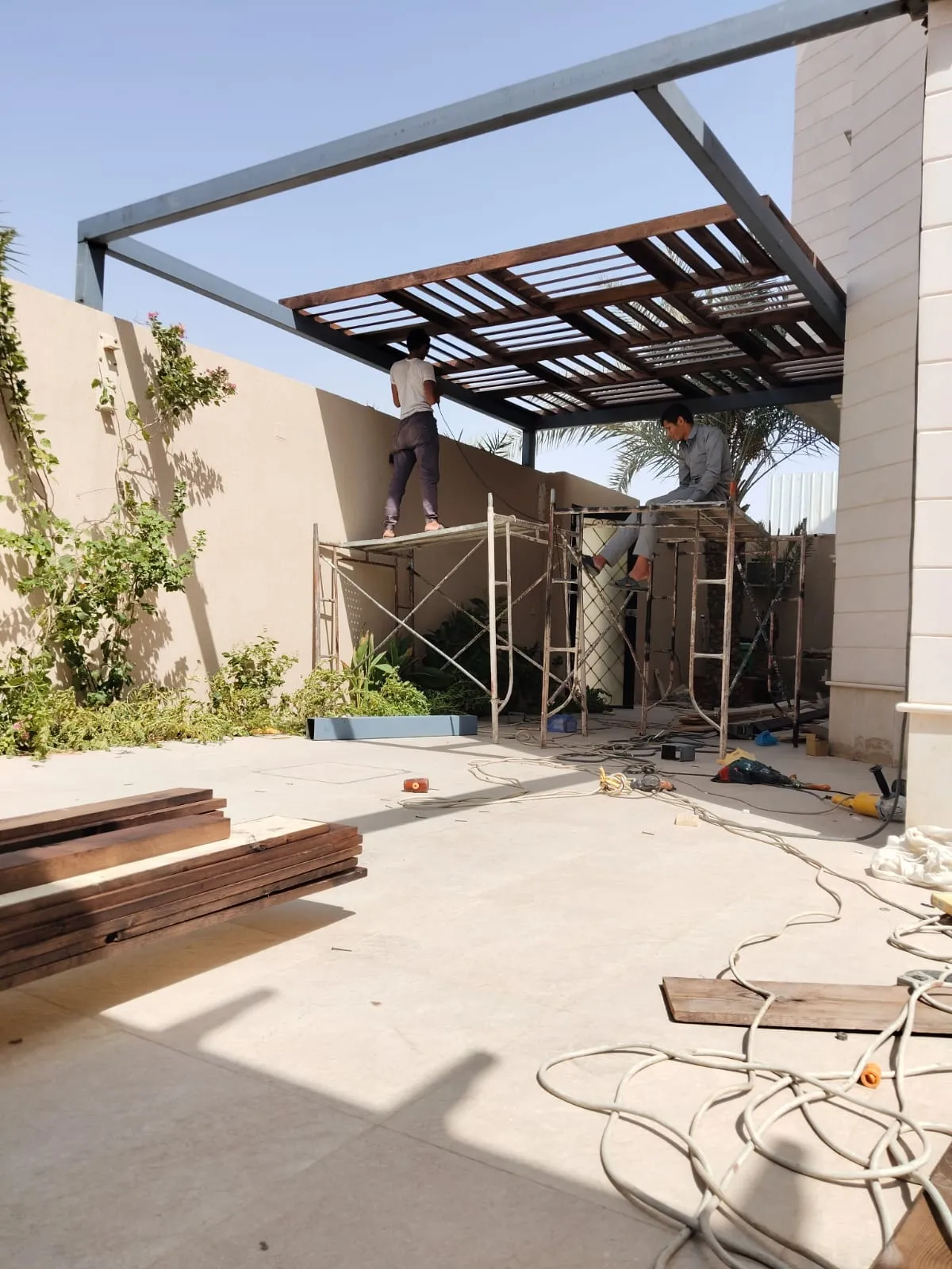 أحدث صيحات البرجولات والمظلات لعام 2026في الرياض