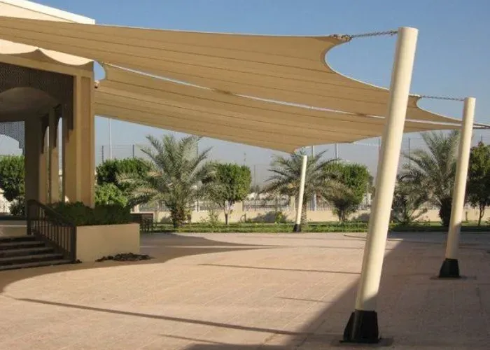 تركيب مظلات شد إنشائي – تصميمات عصرية ومتينة حسب الطلب