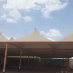 مظلات تغطية ساحات المدارس في حي الروابي بالرياض