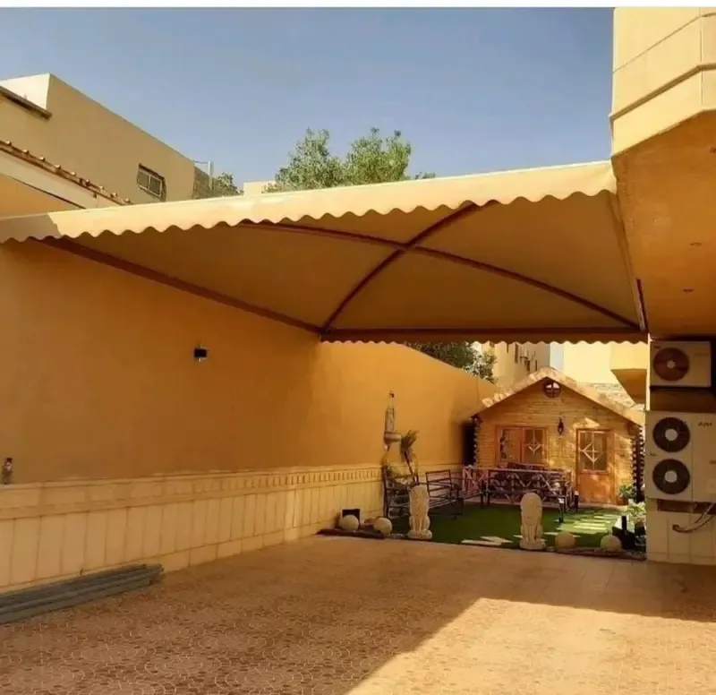 تركيب مظلات حي الملقا: الحل الأمثل لحماية المساحات المفتوحة