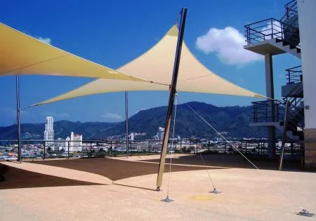 تركيب مظلات حي الملقا: الحل الأمثل لحماية المساحات المفتوحة