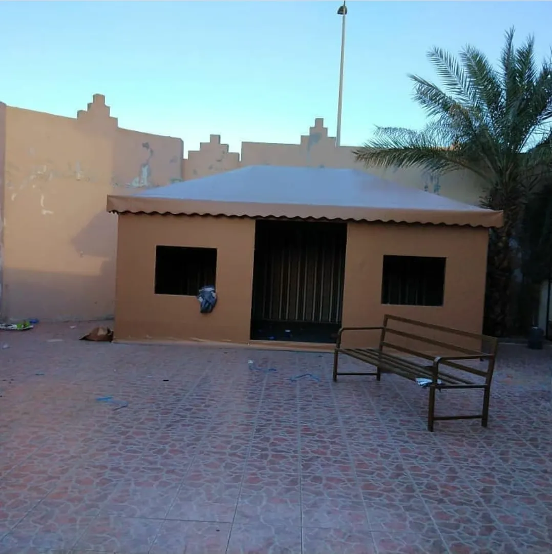 ملاحق ومجالس البناء الحديث ومجالس ملكيه حي العزيزية الرياض 