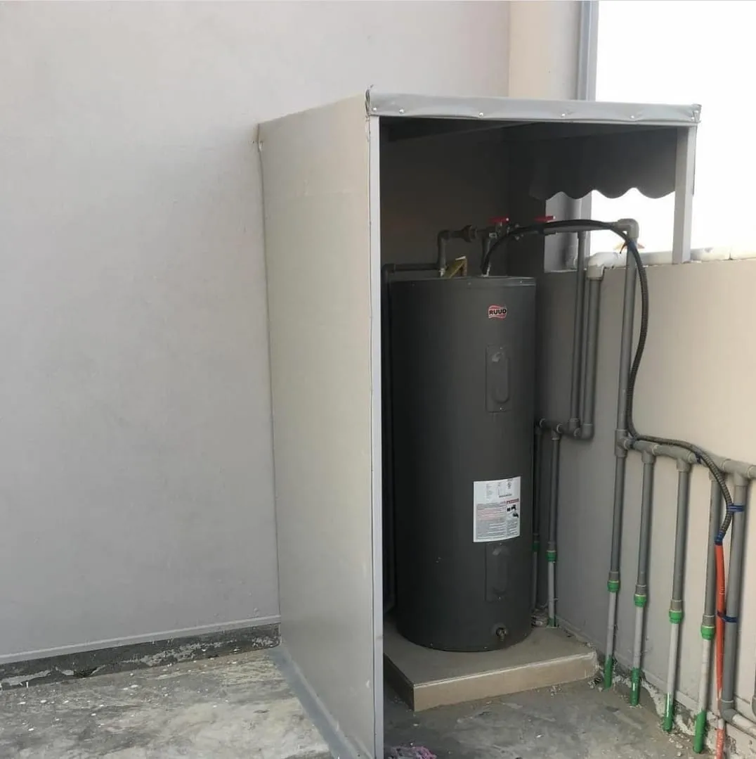 مظلات خزانات مظلات سخانات مظلات مكيفات مظلات السطح في حي لبن