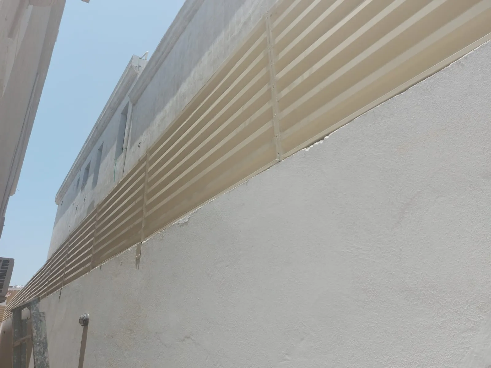 سواتر المنازل والفلل بحي النسيم انواع، الأسعار، وأحدث سواتر