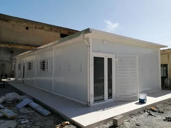 غرف إضافية خارجية وملاحق للاستراحة (أو للضيافة)في حي الحزم 