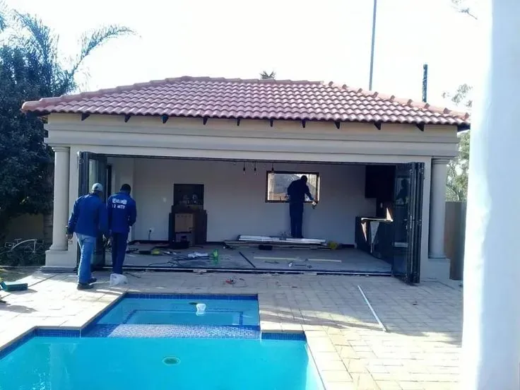 ارخص مقاول بناء مجلس خارجي في حي العارض لااحوش انيق زجاجي 