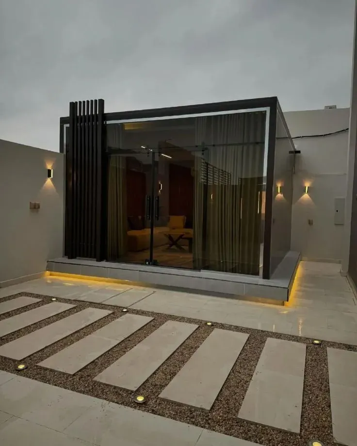 ارخص مقاول بناء مجلس خارجي في حي العارض لااحوش انيق زجاجي 