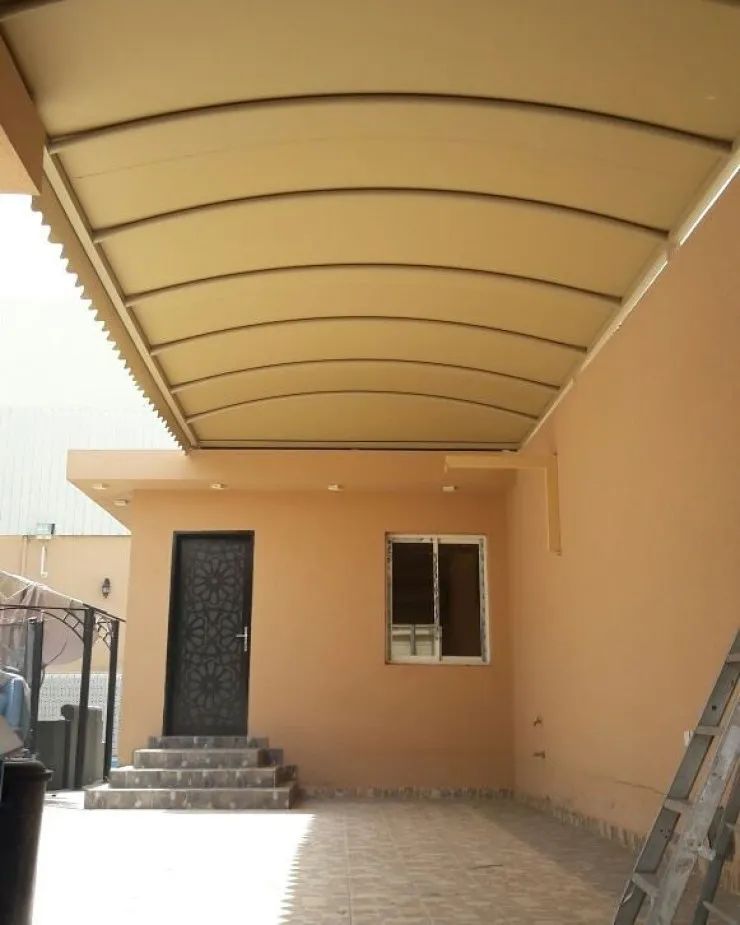 تركيب مظلات مداخل للمدارس والمنازل في حي الملز: حماية، فخامة