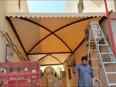 تركيب مظلات مداخل للمدارس والمنازل في حي الملز: حماية، فخامة