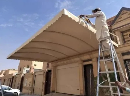 تركيب مظلات مداخل للمدارس والمنازل في حي الملز: حماية، فخامة