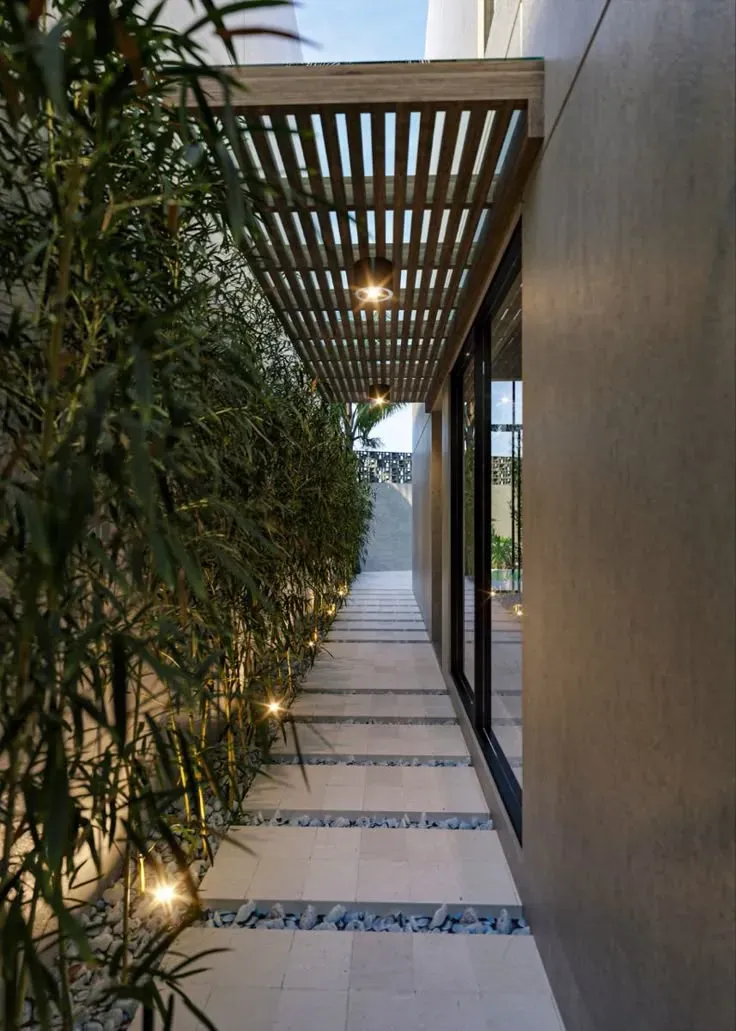 حداد مظلات مداخل فلل في شمال الرياض: تصاميم مودرن