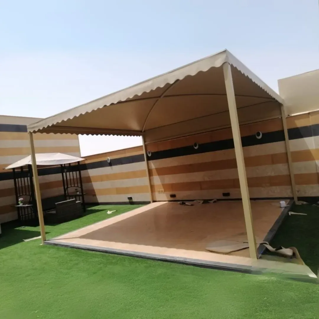 تركيب مظلات جلد هرمية في شمال الرياض: الجودة والمتانة 