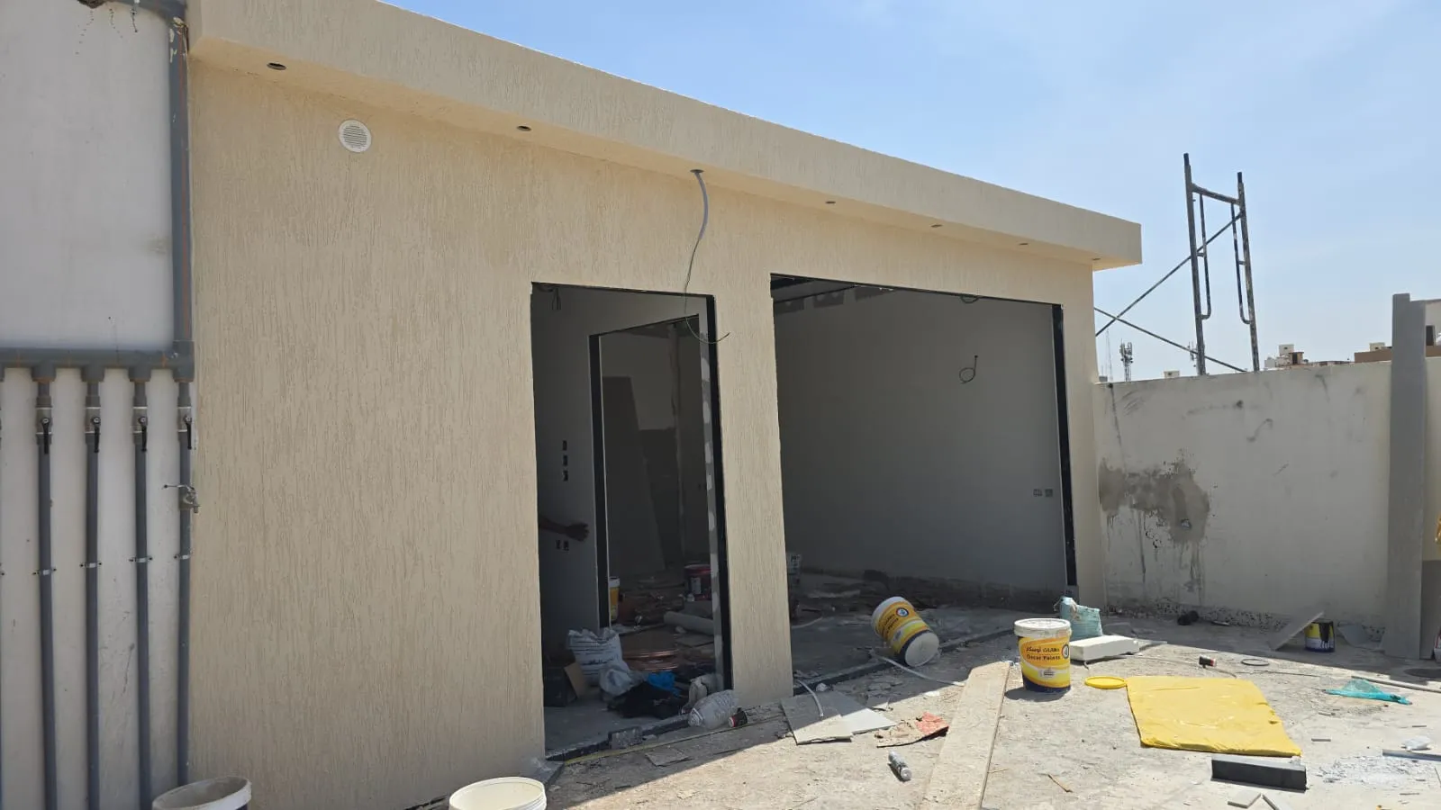 تركيب ساندوتش بنل للملاحق في حي المروج:التكلفة، الخطوات