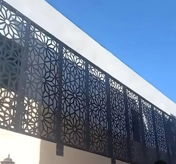 حداد مظلات وسواترفي شمال الرياض أفضل الأنواع وأحدث التصاميم 