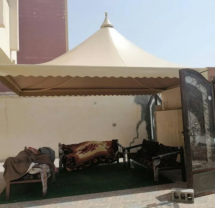 اصلاح مظلات كراج مقوسة بتثبيت آمن في حي العقيق بشمال الرياض 