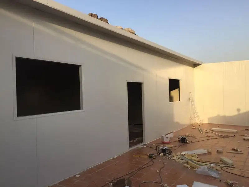 ملاحق ساندوتش بانل حي حطين الدليل الشامل للتكلفة، المميزات